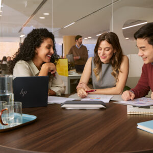 Poly Sync 40+ USB-A USB-C Speakerphone 772C5AA